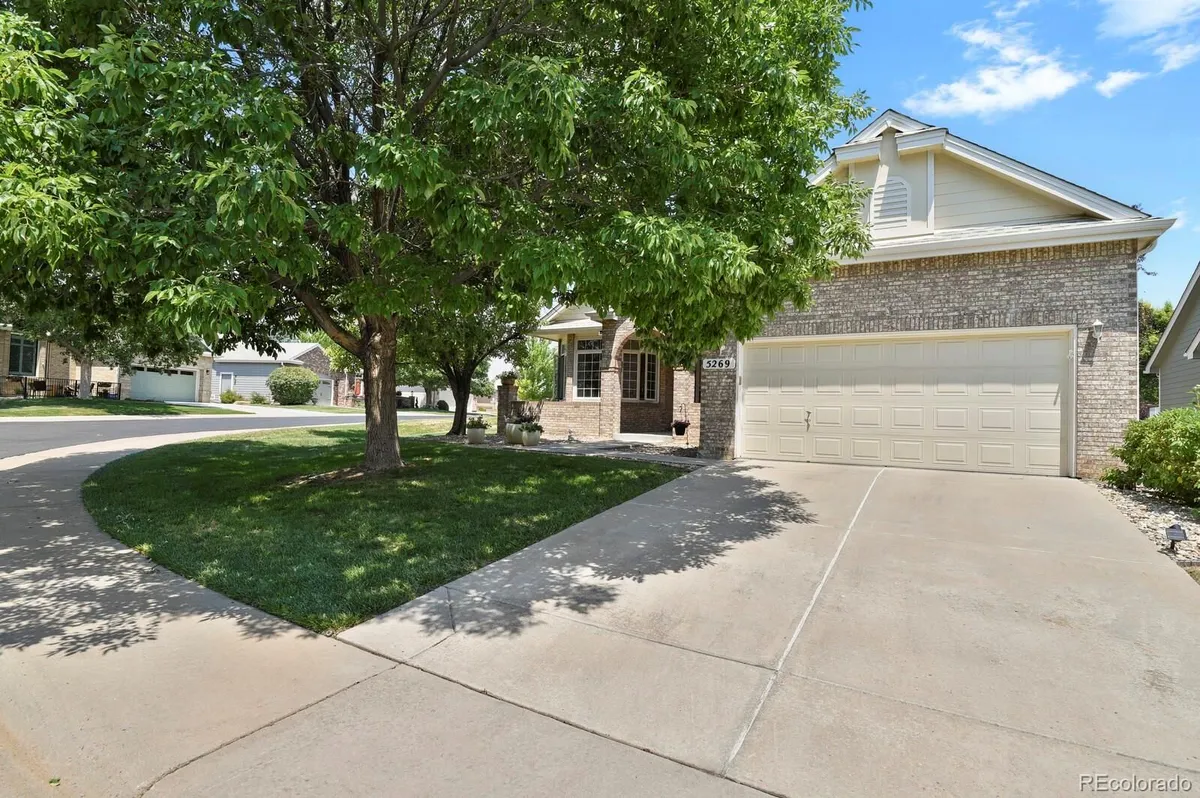 Property Slideshow image 1 of 37 | 5269 shetland ct, Highlands Ranch, CO, 80130