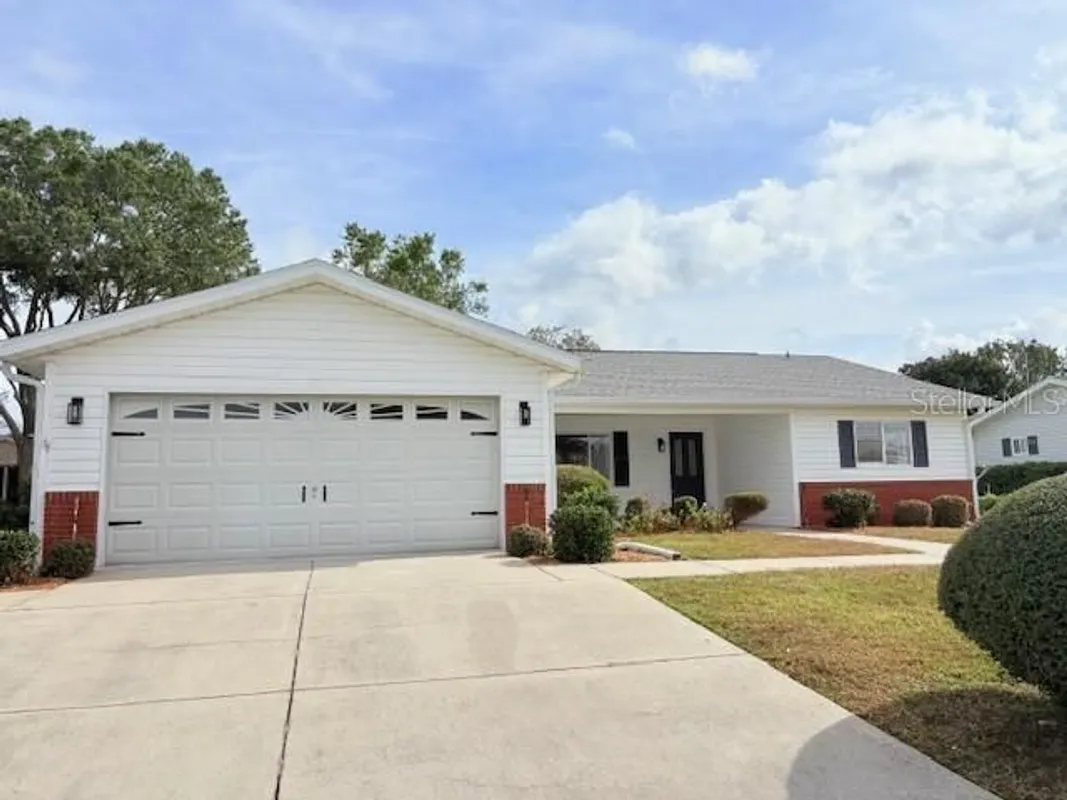 Property Slideshow image 1 of 52 | 17747 se 97th ave, Summerfield, FL, 34491