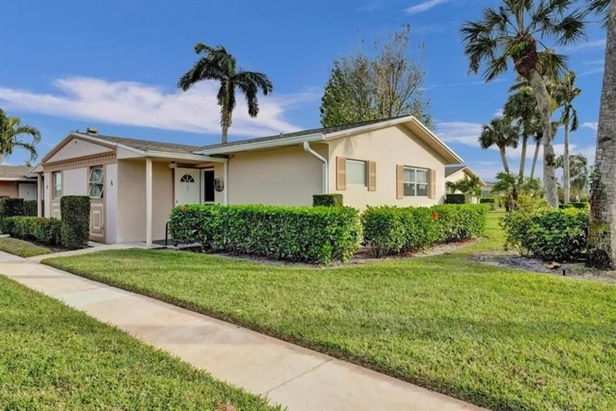 Property Slideshow image 1 of 58 | 2592 dudley dr a, West Palm Beach, FL, 33415