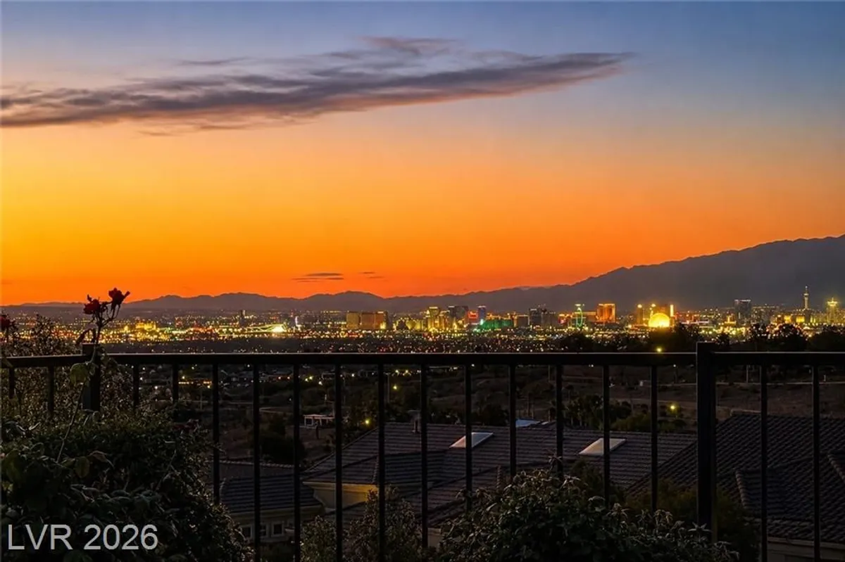 Property Slideshow image 1 of 8 | 2722 hartwick pines dr, Henderson, NV, 89052