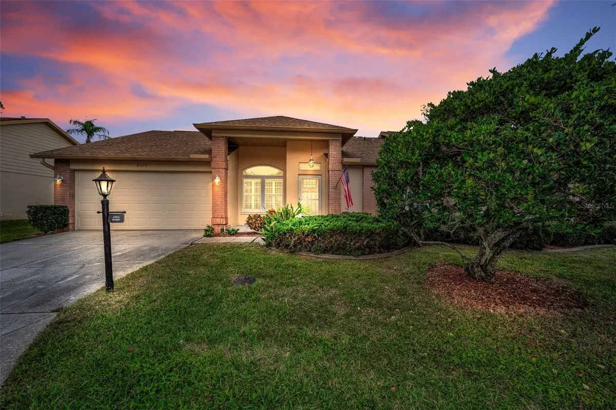 Property Slideshow image 1 of 70 | 6525 pine walk dr, New Port Richey, FL, 34655