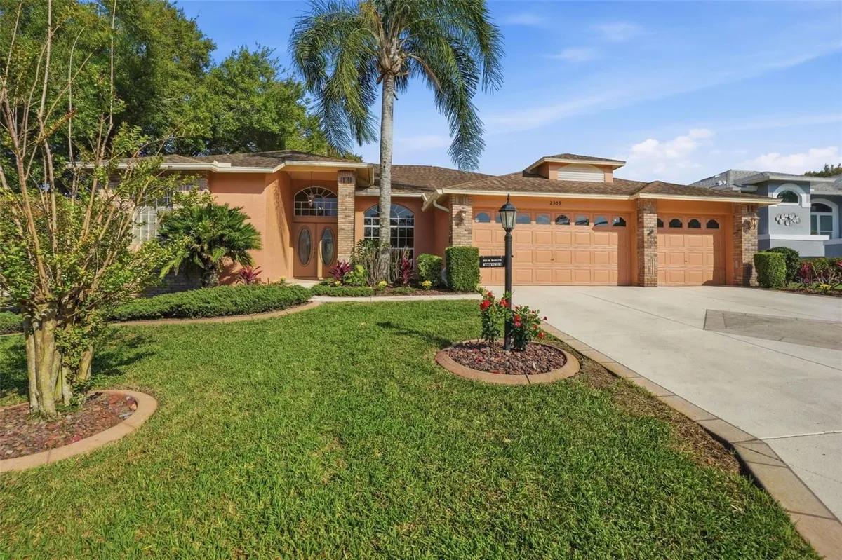 Property Slideshow image 1 of 53 | 2309 fairskies dr, Spring Hill, FL, 34606