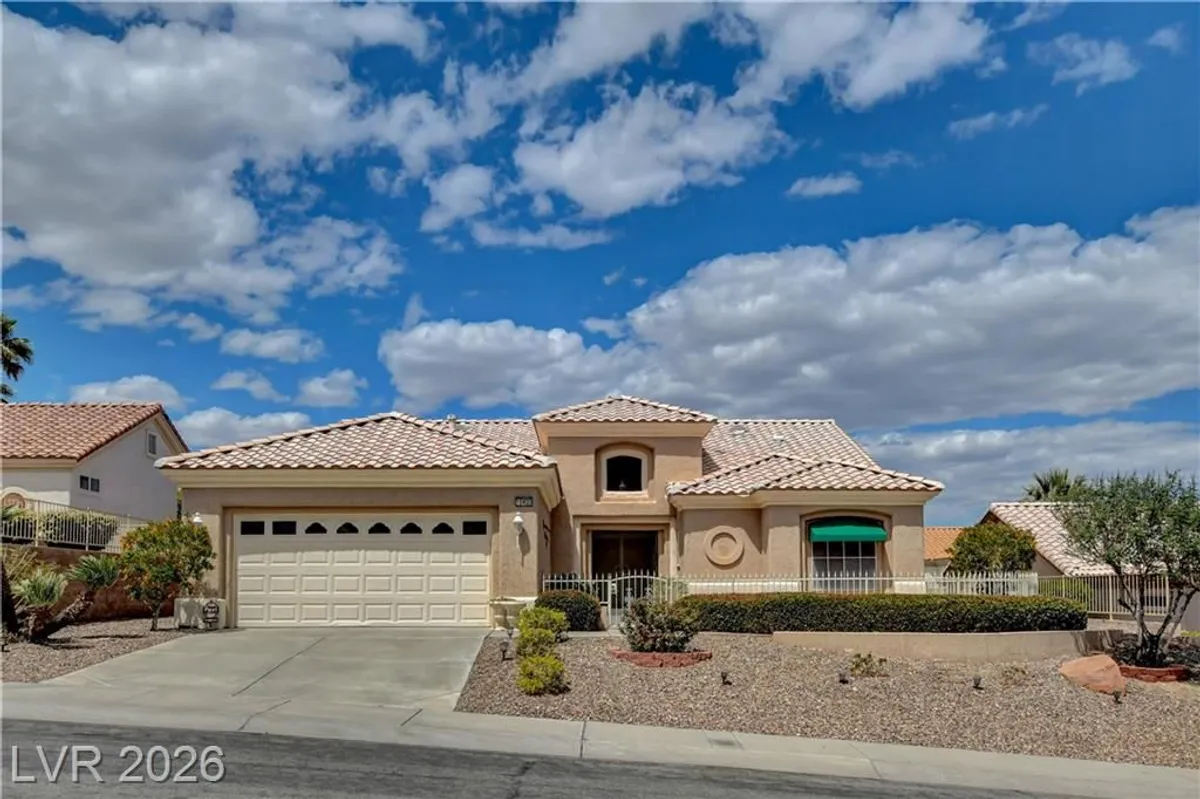 Property Slideshow image 1 of 74 | 10400 willamette pl, Las Vegas, NV, 89134