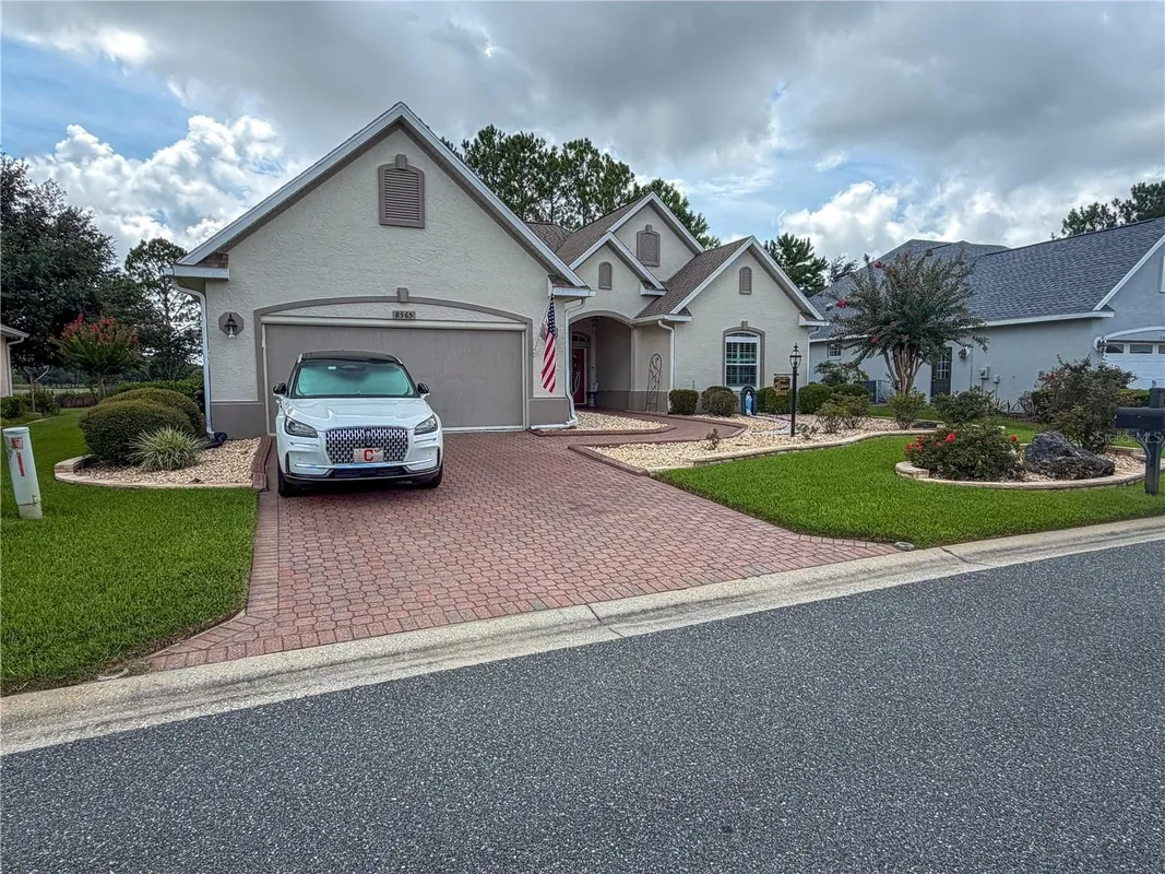 Property Slideshow image 1 of 47 | 8565 sw 82nd ter, Ocala, FL, 34481