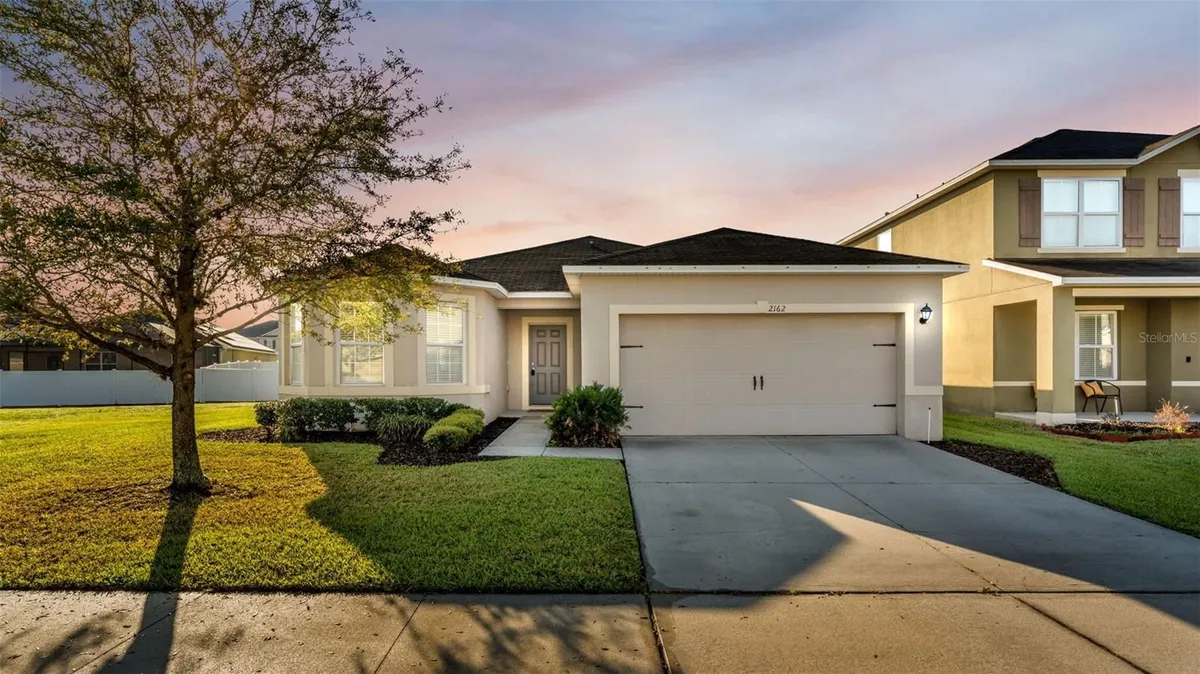 Property Slideshow image 1 of 33 | 2162 blue highlands dr, Lakeland, FL, 33811