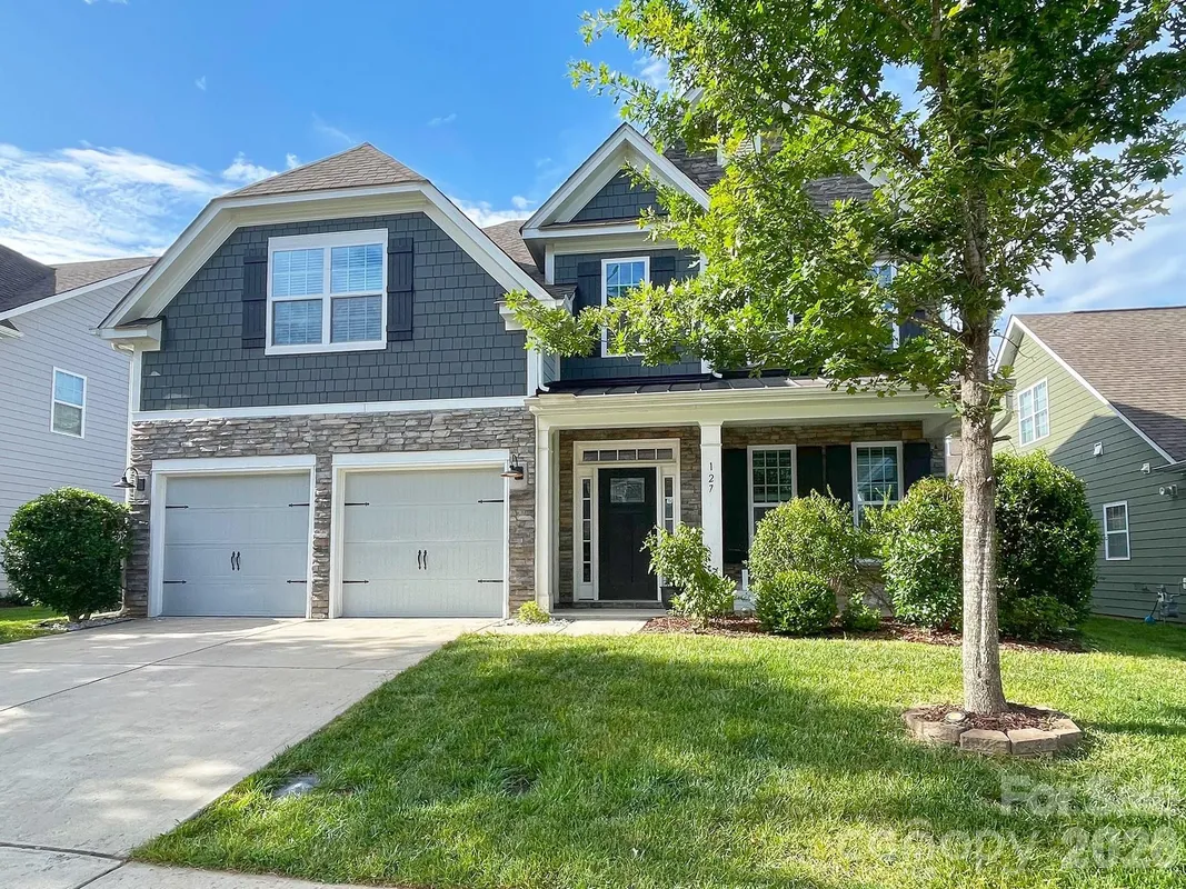 Property Slideshow image 1 of 17 | 127 tomahawk dr, Mooresville, NC, 28117