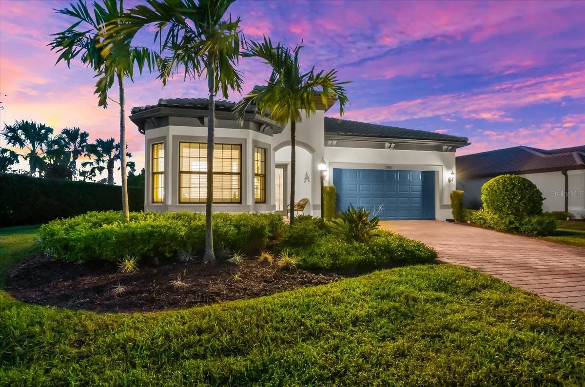 Property Slideshow image 1 of 100 | 7140 woodville cv, Bradenton, FL, 34202