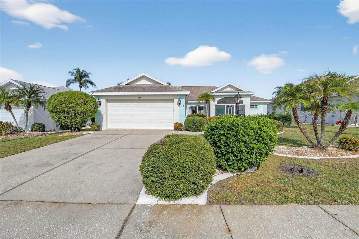 Property Slideshow image 1 of 50 | 331 caloosa palms ct, Sun City Center, FL, 33573