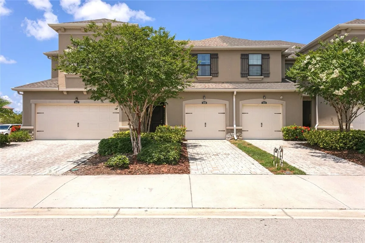 Property Slideshow image 1 of 55 | 5038 sunnyside ln, Bradenton, FL, 34211