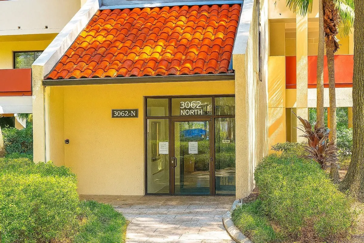 Property Slideshow image 1 of 44 | 3062 eastland blvd 406, Clearwater, FL, 33761