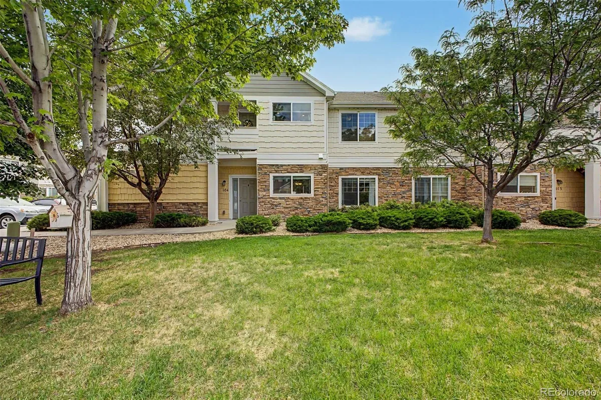 Property Slideshow image 1 of 35 | 4865 hahns peak dr 104, Loveland, CO, 80538