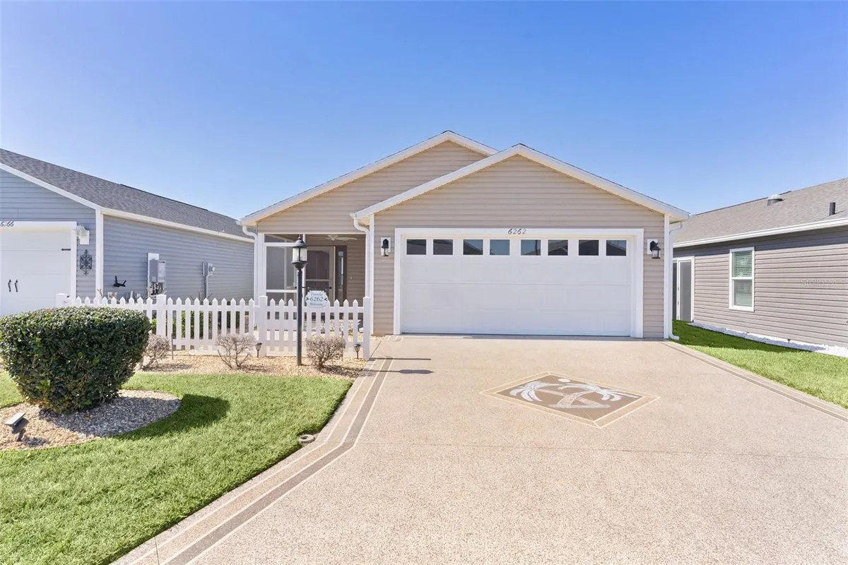 Property Slideshow image 1 of 39 | 6262 siverson ter, The Villages, FL, 32163