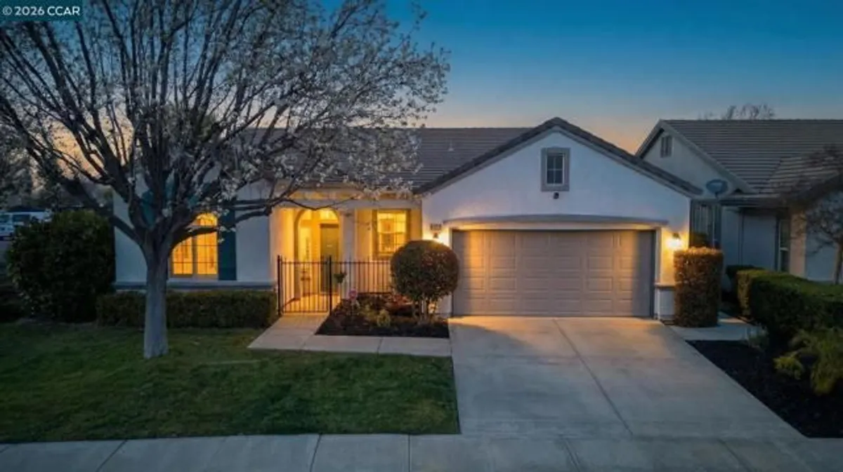 Property Slideshow image 1 of 56 | 1528 katy way, Brentwood (Cc), CA, 94513