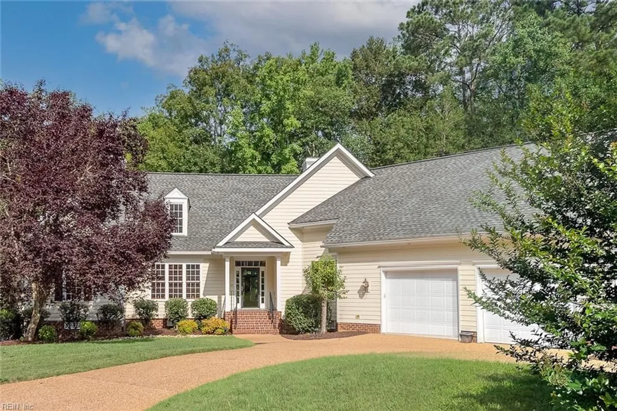 Property Slideshow image 1 of 47 | 228 royal dublin, Williamsburg, VA, 23188