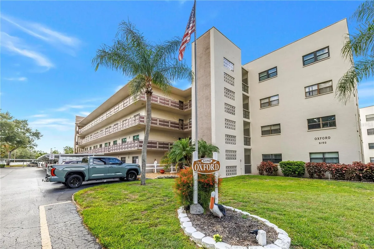 Property Slideshow image 1 of 42 | 6190 80th st 304, St Petersburg, FL, 33709