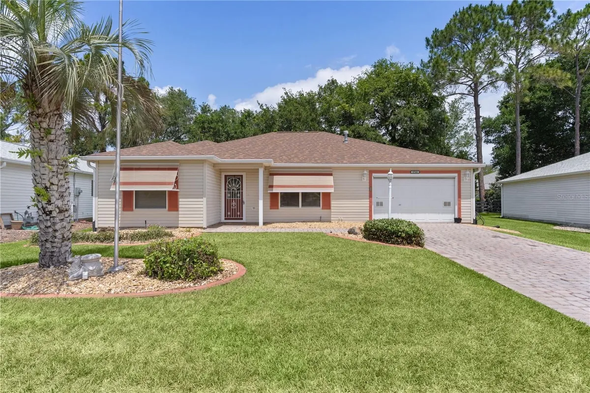 Property Slideshow image 1 of 48 | 2766 privada dr, The Villages, FL, 32162