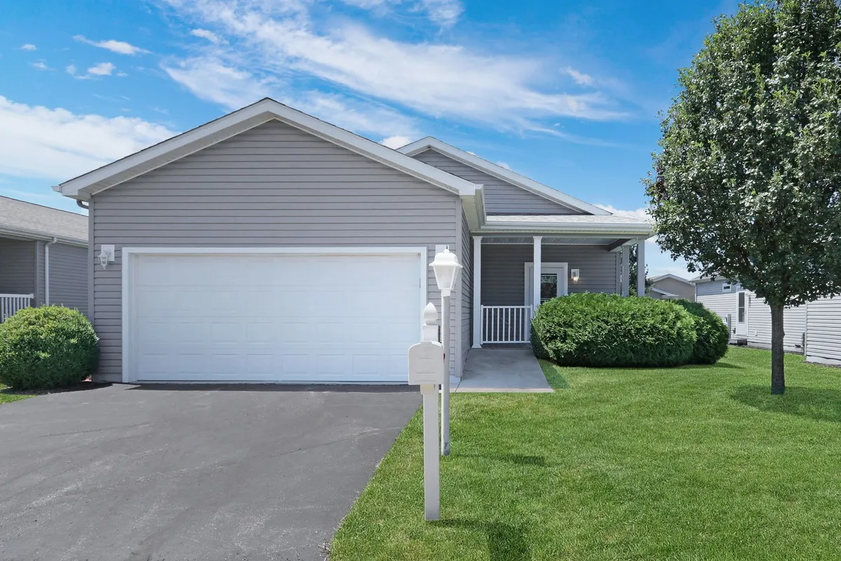 Property Slideshow image 1 of 33 | 1810 blue ribbon ln, Grayslake, IL, 60030