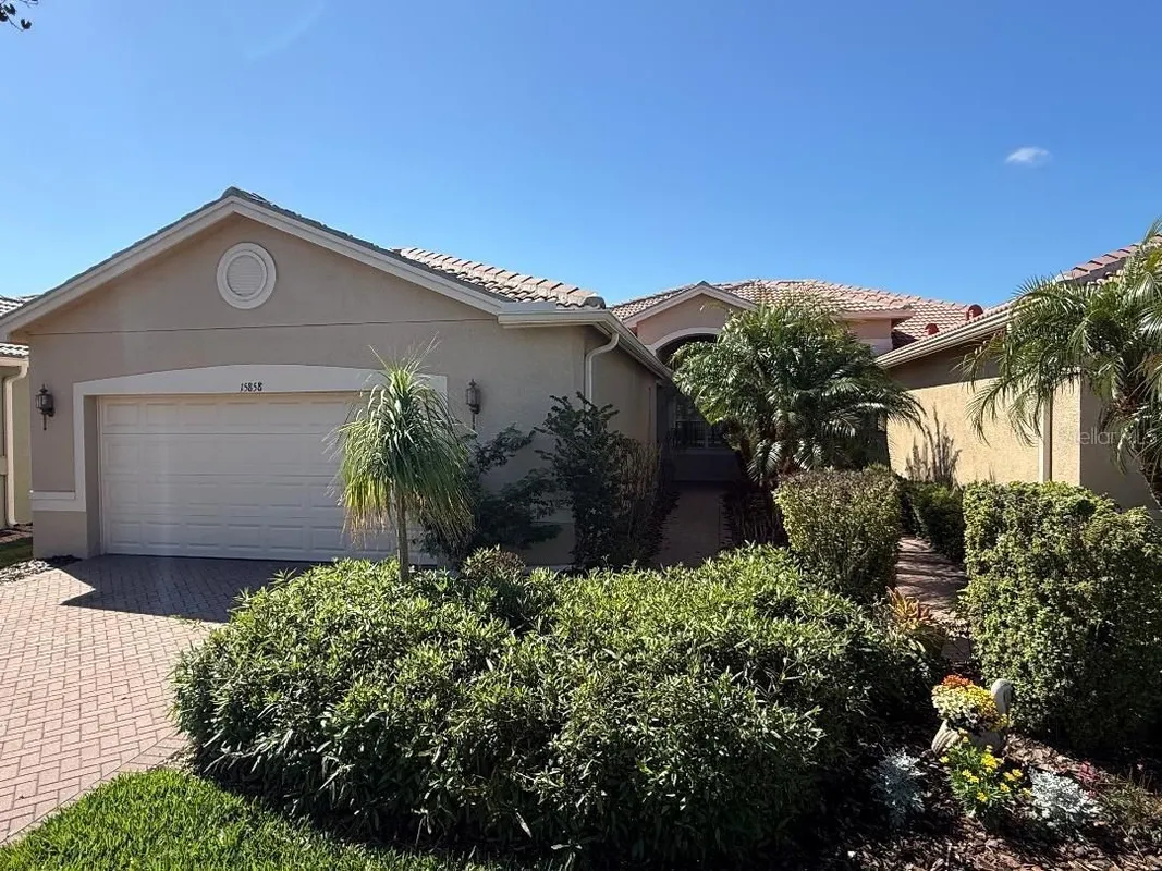 Property Slideshow image 1 of 18 | 15858 aurora lake cir, Wimauma, FL, 33598