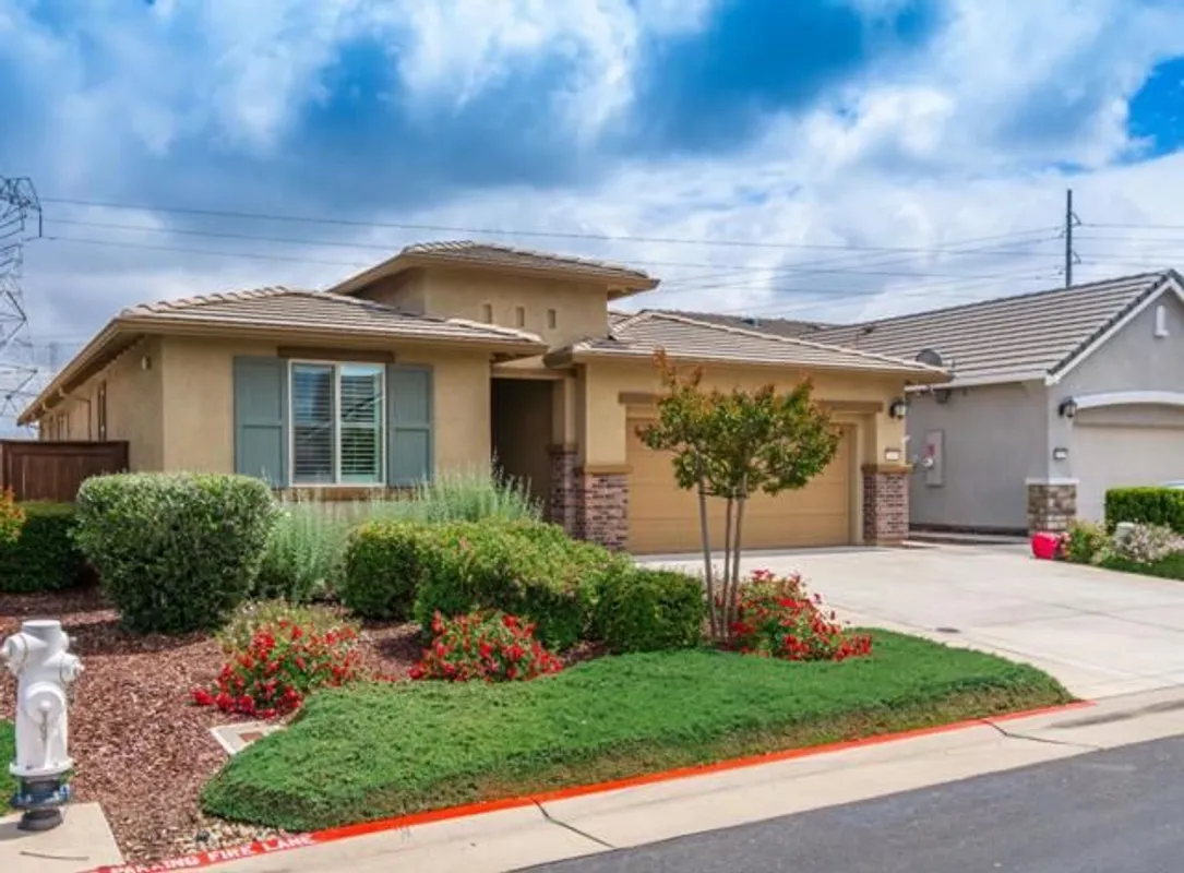 Property Slideshow image 1 of 50 | 9269 red thistle ct, Sacramento, CA, 95829