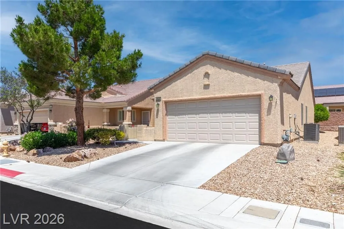 Property Slideshow image 1 of 25 | 2624 cornish hen ave, North Las Vegas, NV, 89084