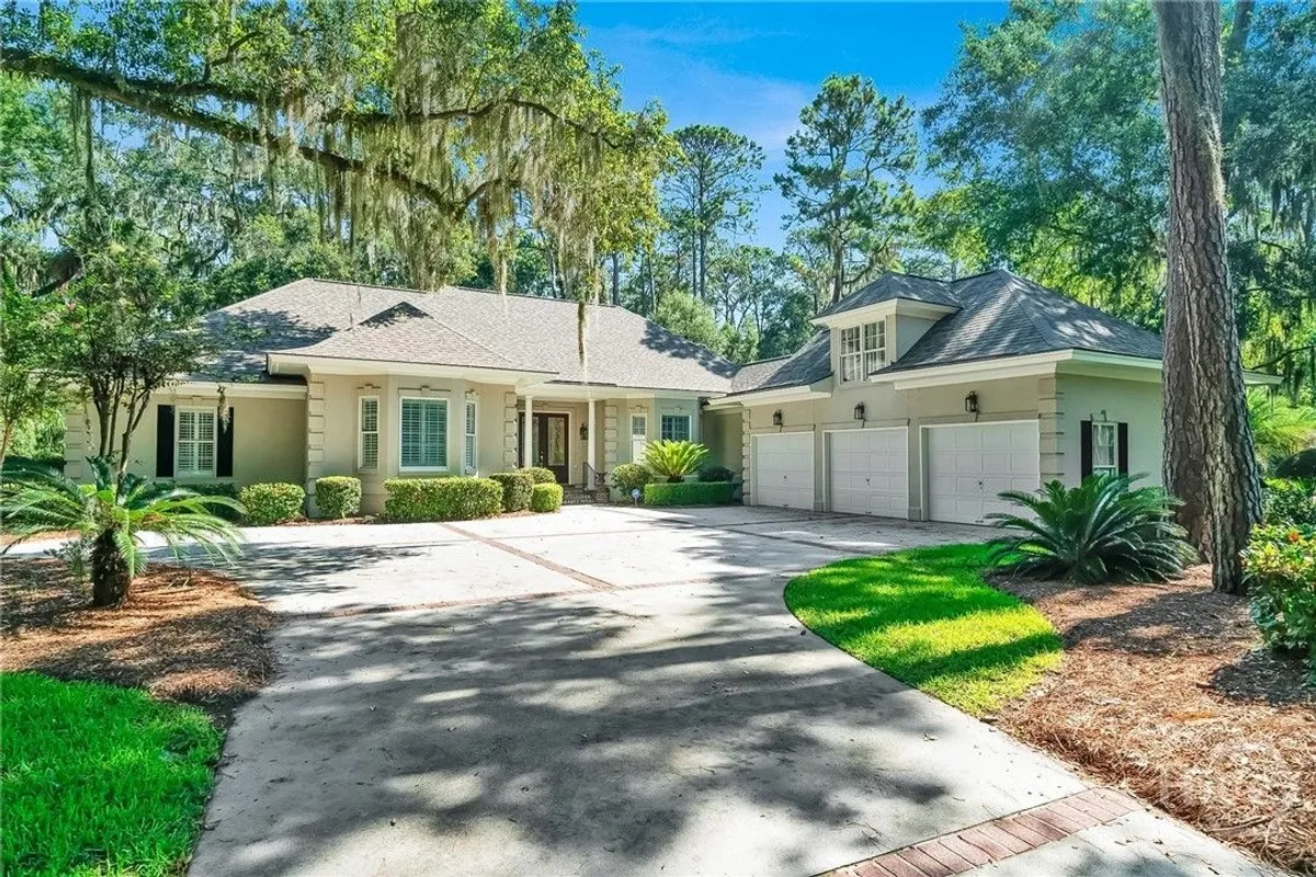 Property Slideshow image 1 of 39 | 13 breckenridge ln, Savannah, GA, 31411