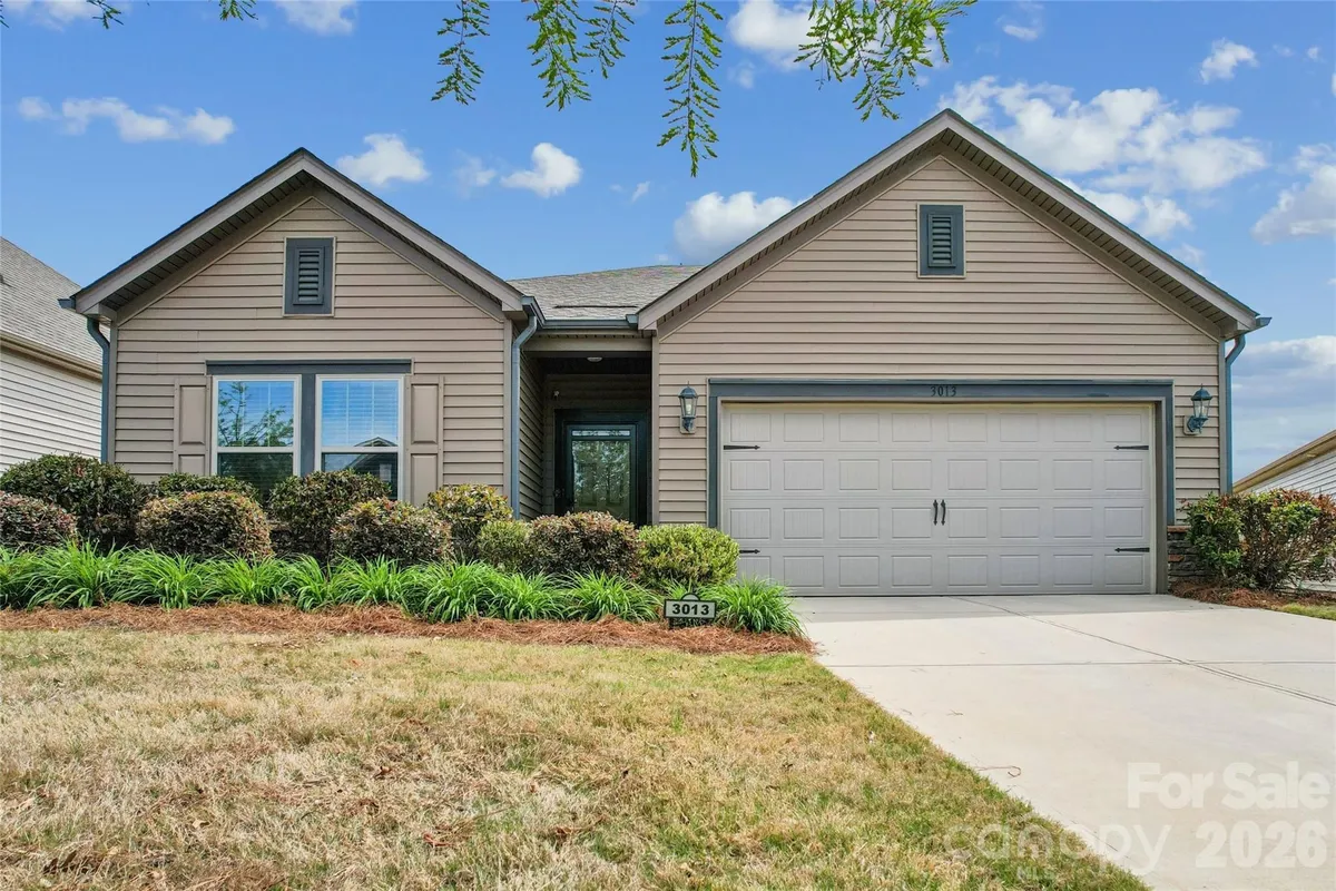 Property Slideshow image 1 of 32 | 3013 striped maple ct, Charlotte, NC, 28215
