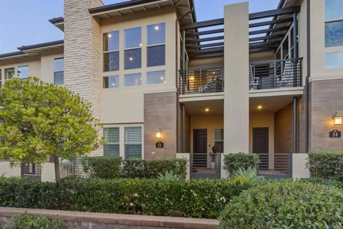 Property Slideshow image 1 of 37 | 16750 coyote bush dr 23, San Diego, CA, 92127