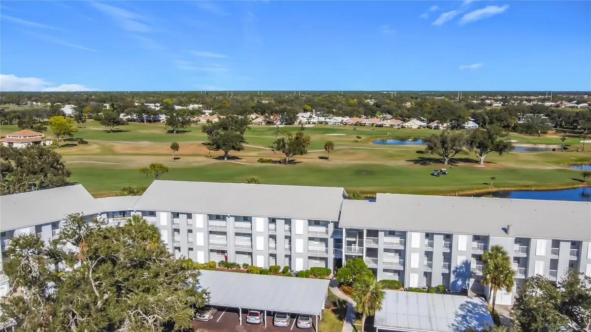 Property Slideshow image 1 of 57 | 404 cerromar cir 115, Venice, FL, 34293