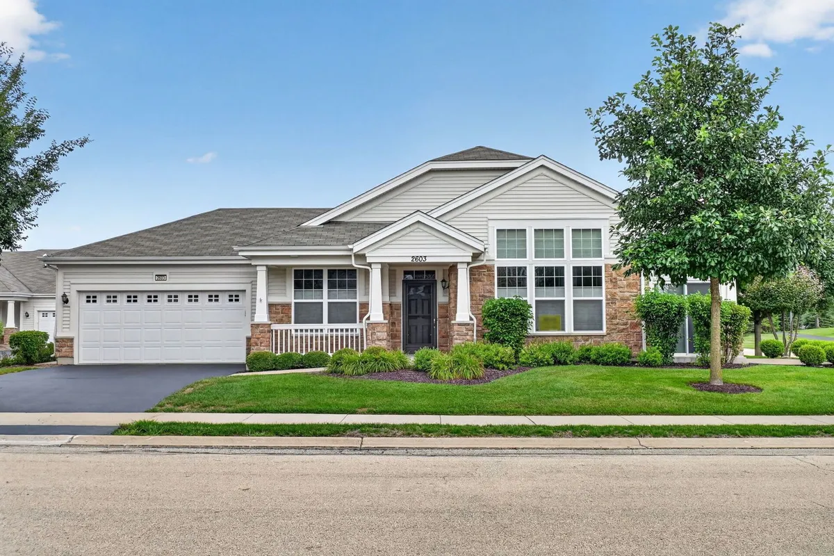 Property Slideshow image 1 of 37 | 2603 avondale cir, Naperville, IL, 60564