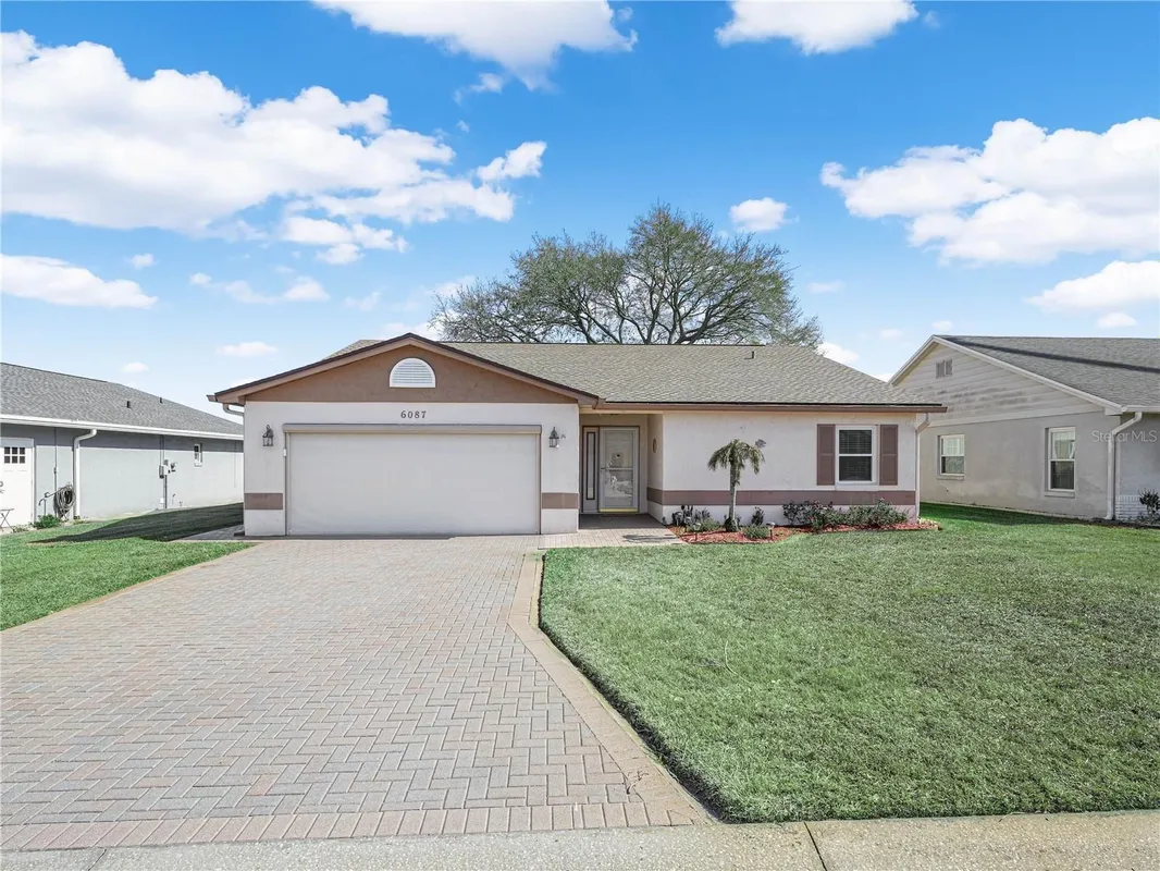 Property Slideshow image 1 of 26 | 6087 seagull ln, Lakeland, FL, 33809