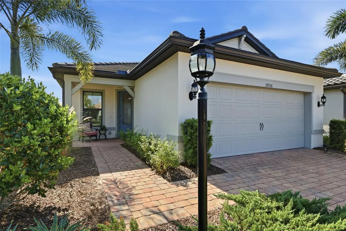 Property Slideshow image 1 of 87 | 17726 northwood pl, Bradenton, FL, 34202