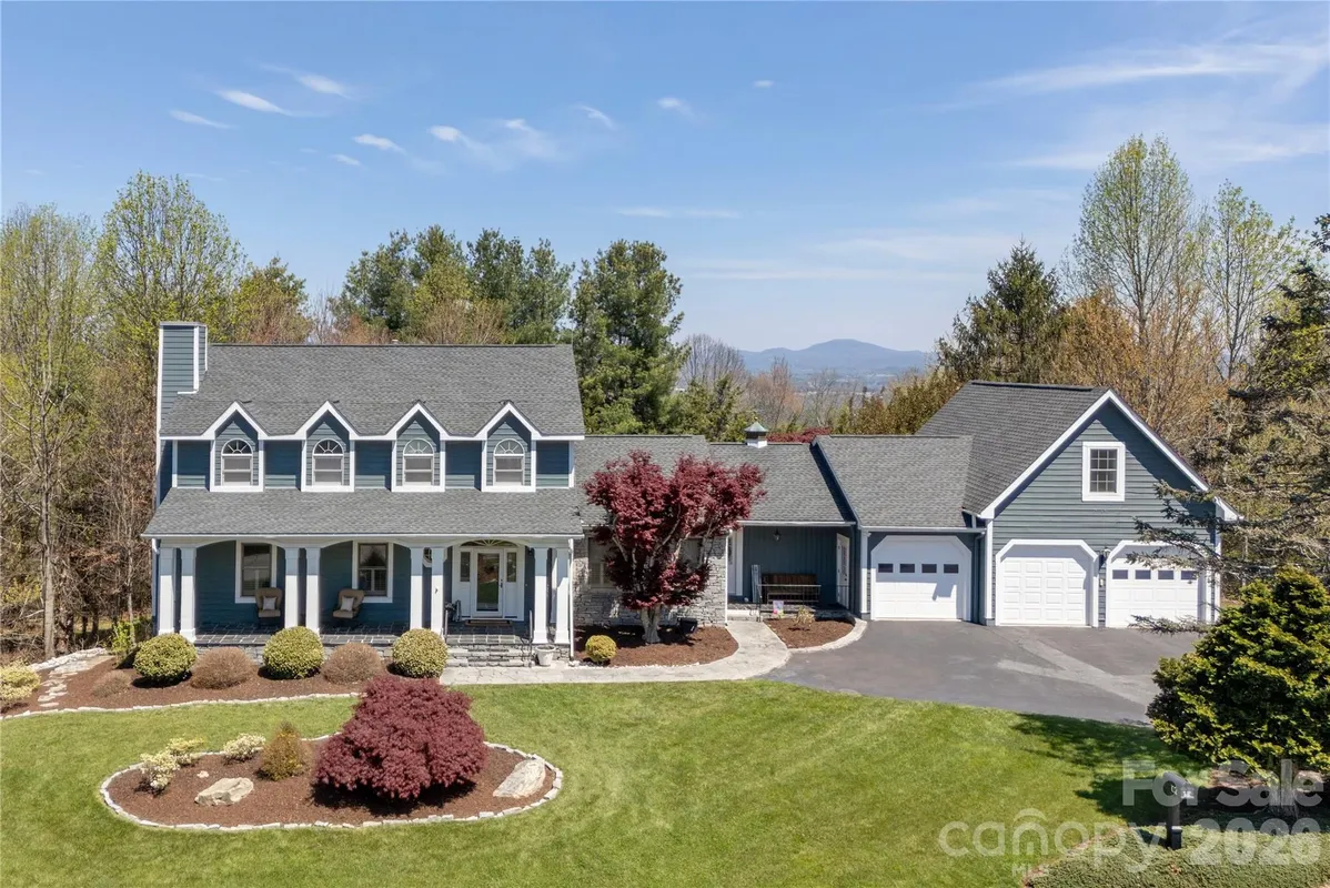 Property Slideshow image 1 of 42 | 102 brookhollow dr, Flat Rock, NC, 28731