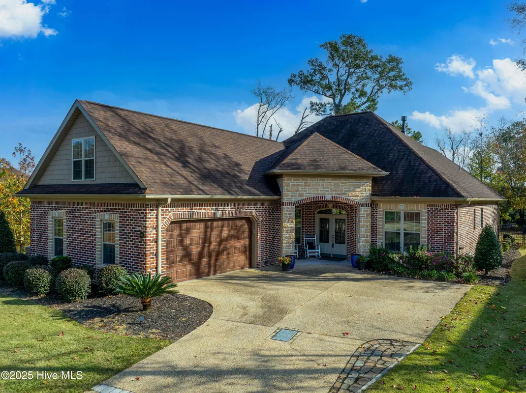 Property Slideshow image 1 of 66 | 662 jenoa loop, Castle Hayne, NC, 28429