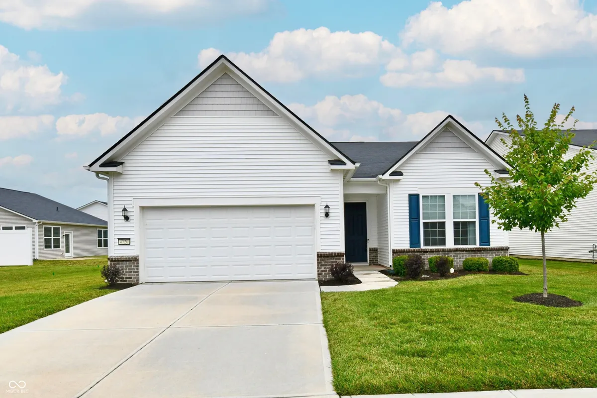 Property Slideshow image 1 of 57 | 4720 petunia, Plainfield, IN, 46168