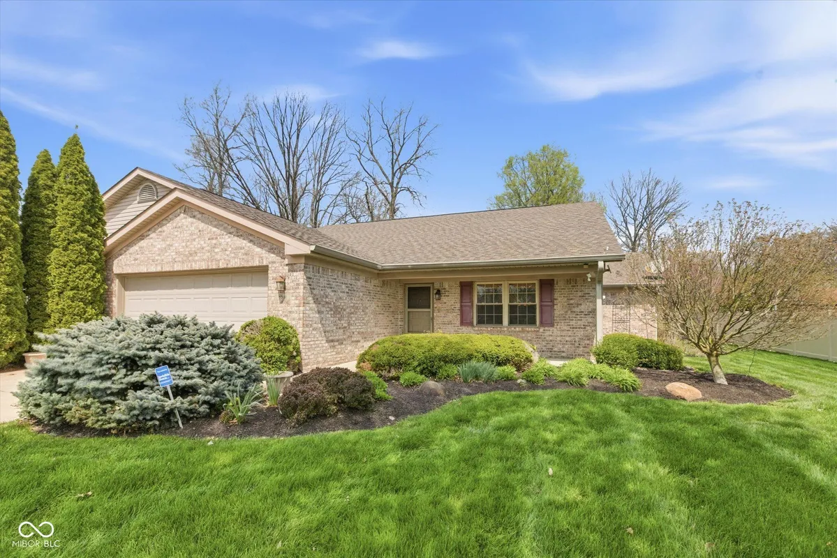 Property Slideshow image 1 of 28 | 8940 stepping stone way, Avon, IN, 46123