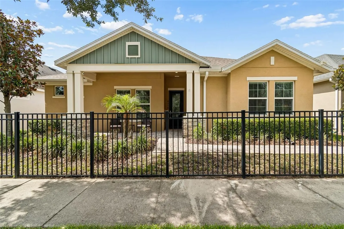 Property Slideshow image 1 of 57 | 6112 watercolor dr, Lithia, FL, 33547
