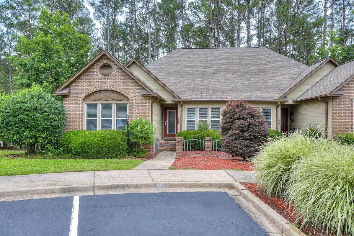 Property Slideshow image 1 of 34 | 315 coastal cove cv, Mccormick, SC, 29835