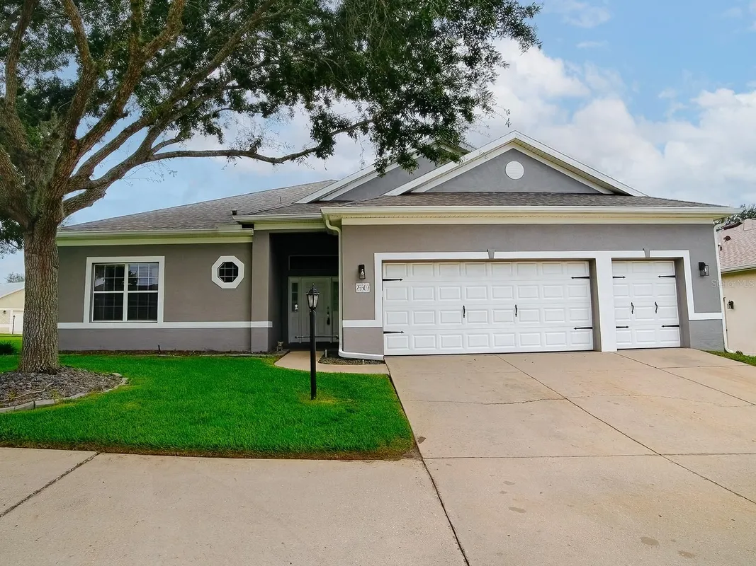 Property Slideshow image 1 of 54 | 25509 laurel valley rd, Leesburg, FL, 34748