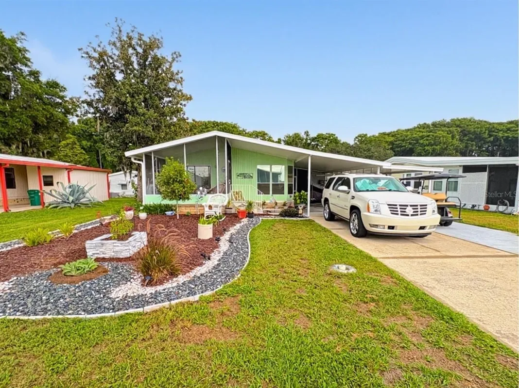Property Slideshow image 1 of 21 | 413 s timber trl, Wildwood, FL, 34785