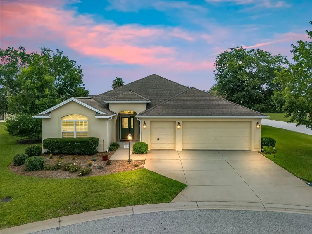 Property Slideshow image 1 of 39 | 2215 triggerfish run, The Villages, FL, 32162