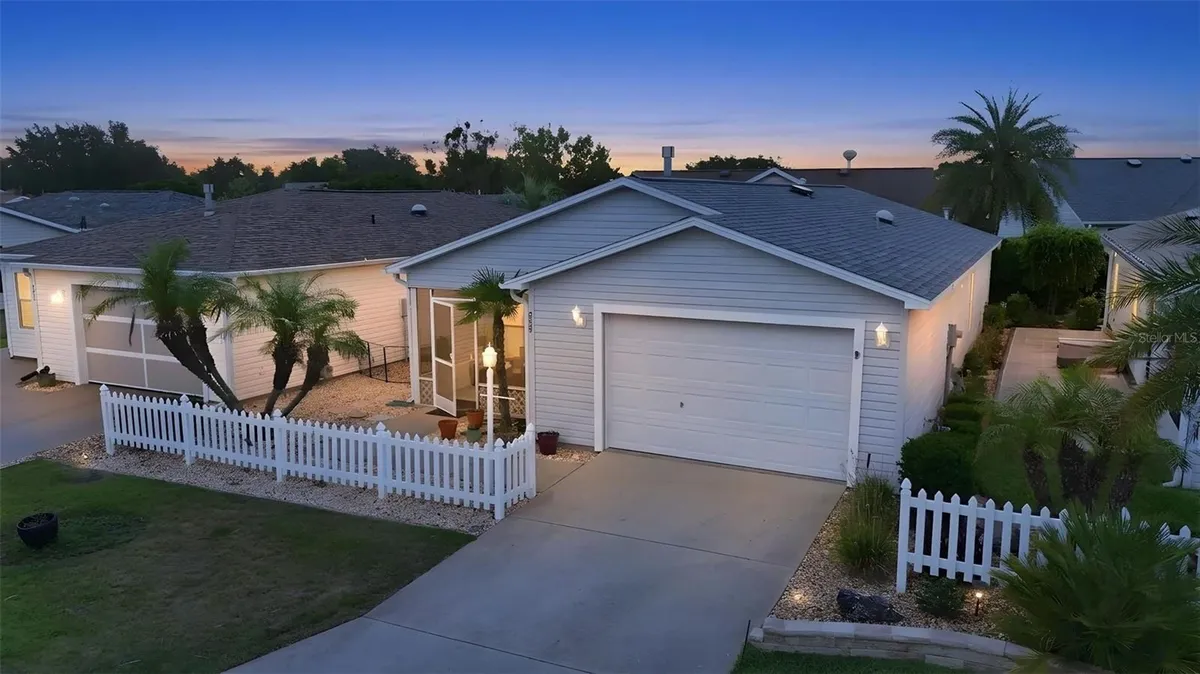Property Slideshow image 1 of 36 | 389 seven oaks ln, The Villages, FL, 32162
