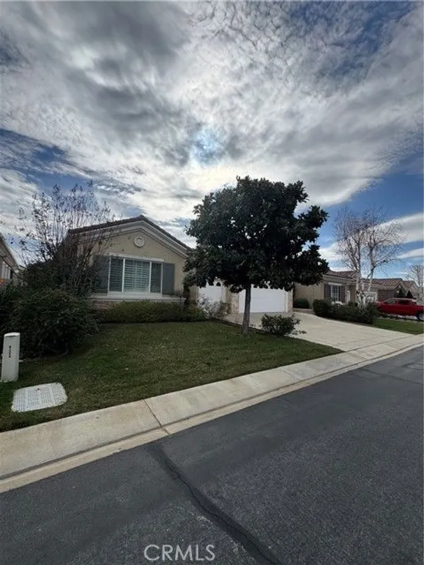 Property Slideshow image 1 of 25 | 979 ironwood rd, Beaumont, CA, 92223