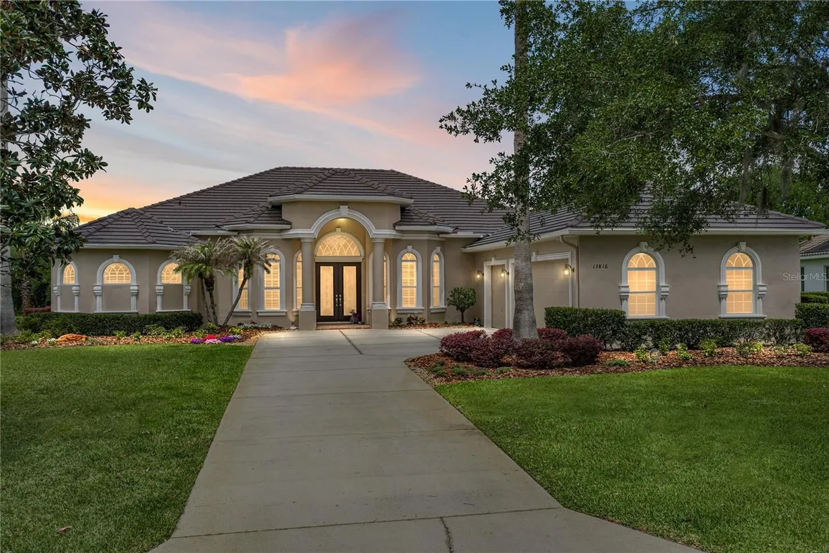 Property Slideshow image 1 of 88 | 13816 carryback dr, Dade City, FL, 33525