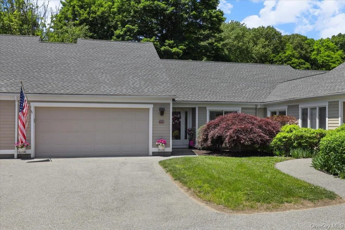 Property Slideshow image 1 of 39 | 758 heritage hls b, Somers, NY, 10589