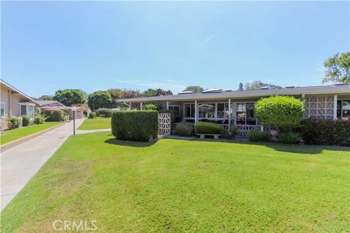 Property Slideshow image 1 of 18 | 13220 southport ln 170l, Seal Beach, CA, 90740