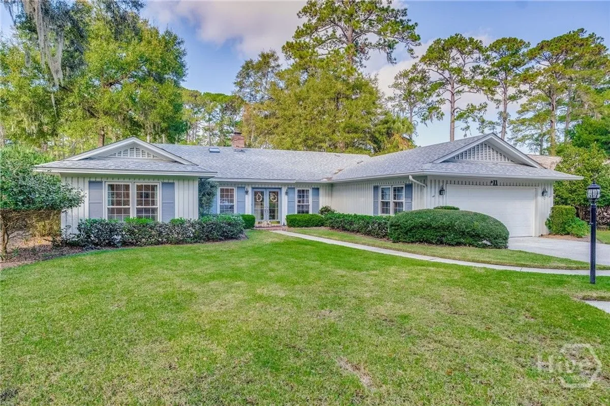 Property Slideshow image 1 of 28 | 11 middleton rd, Savannah, GA, 31411