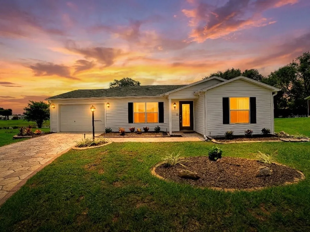 Property Slideshow image 1 of 33 | 1611 alhambra way, The Villages, FL, 32162