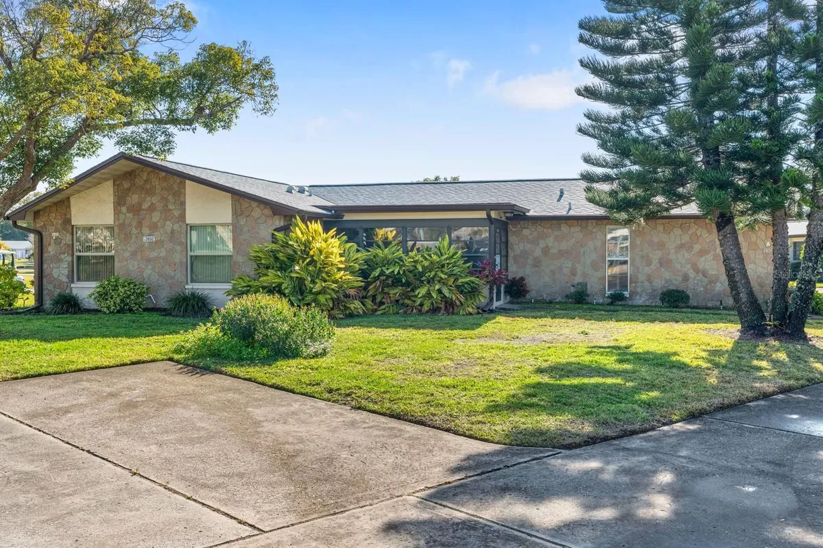 Property Slideshow image 1 of 37 | 2850 highlands blvd a, Palm Harbor, FL, 34684