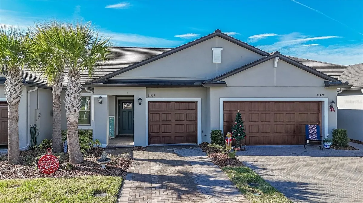 Property Slideshow image 1 of 61 | 31432 briars ml, San Antonio, FL, 33576