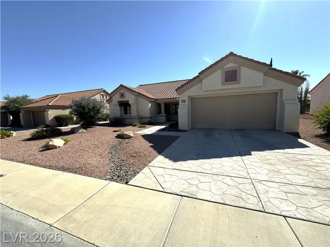 Property Slideshow image 1 of 39 | 2524 desert glen dr, Las Vegas, NV, 89134
